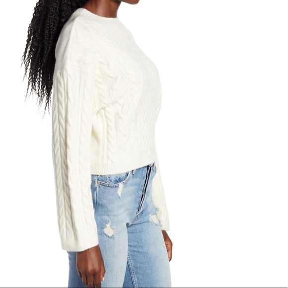 TOPSHOP Cable Stitch Crop Sweater In Ivory NWT - Picture 3 of 15